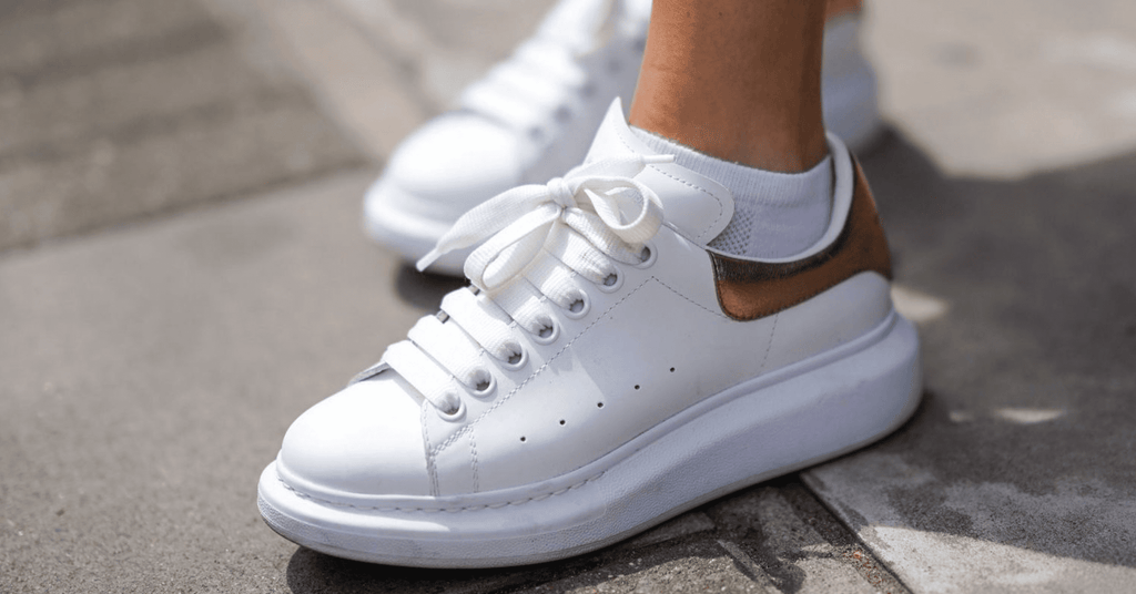 Oversized-Sneakers | Weiss/Schwarz | Alexander McQueen DE